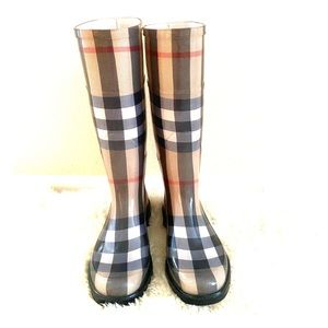 Burberry giant check rain boots